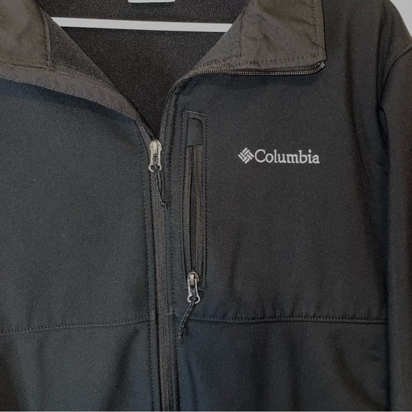 Columbia Men’s Ascender Softshell Jacket - Picture 3 of 7